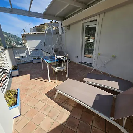 Casa Mandara Bed and Breakfast 4*