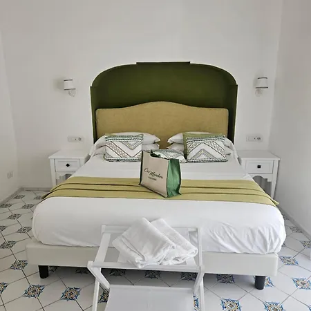 Casa Mandara Bed and Breakfast 4*